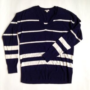 GAP Navy and White Striped Lightweight V Neck Sweater Sz XS